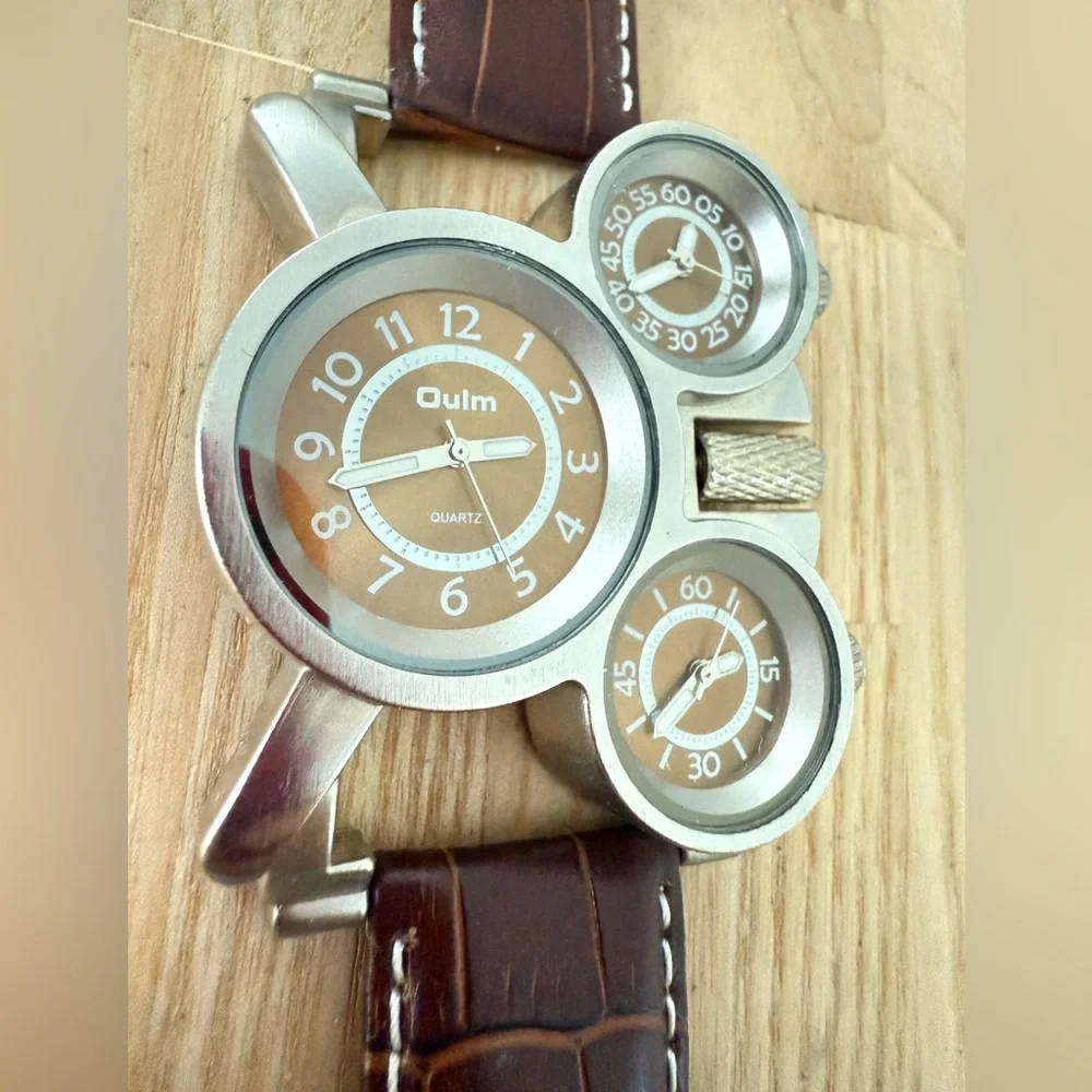 Oulm mens oversized military watch with three movement design